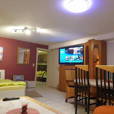 Sions Grosse Ferienwohnung Ferienwohnung Mit 3 Schlafzimmer, 2 Km Bis Zum Europapark Rust Kappel-Grafenhausen Exteriér fotografie
